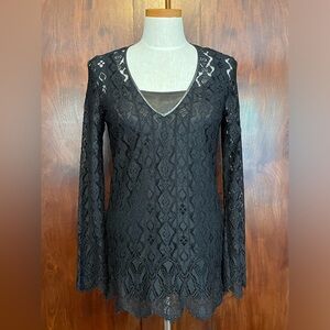 Elie Tahari long sleeve lace top with camisole